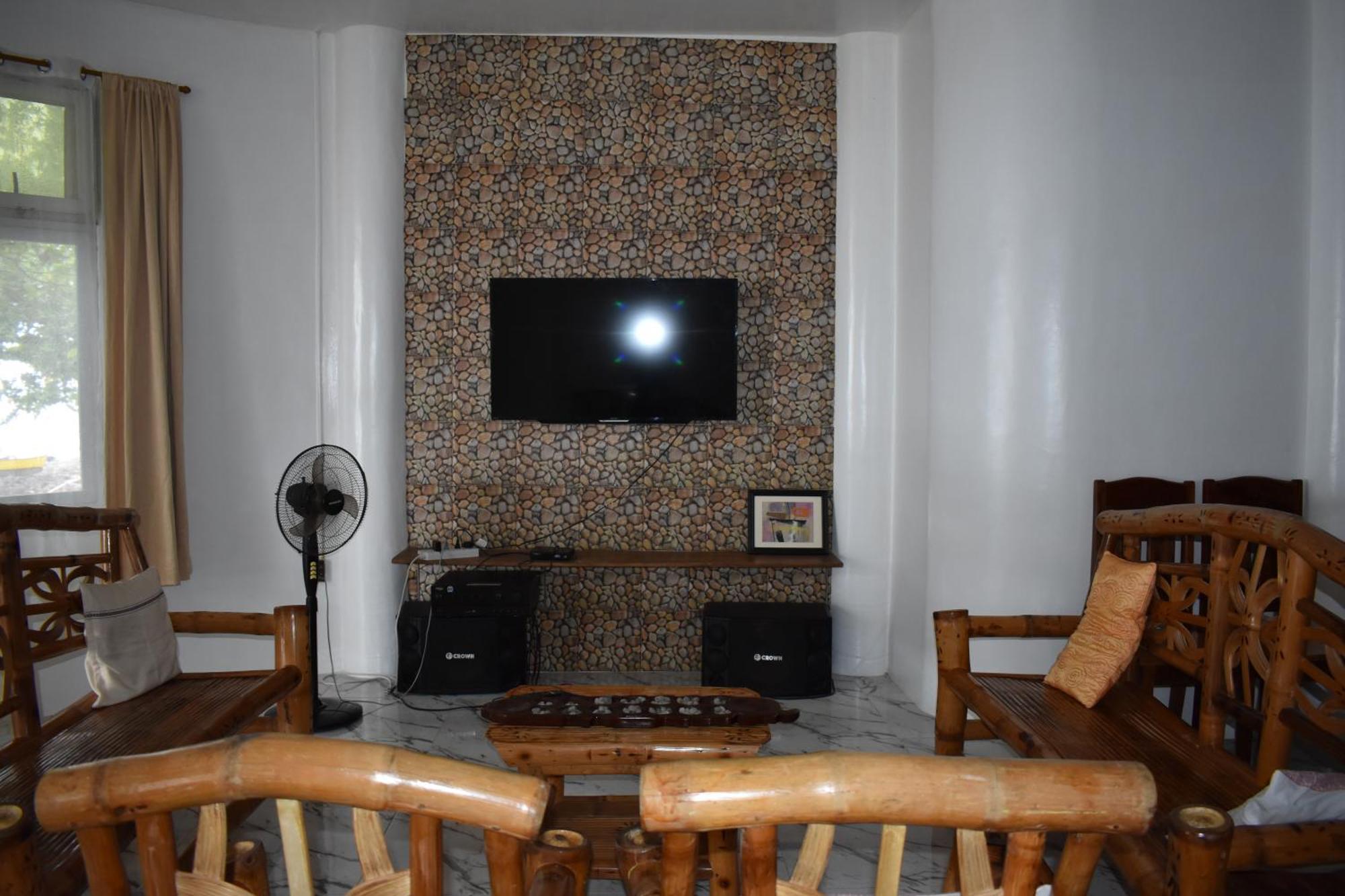 Seaside Traveler'S Inn By Camiguin Island Home Catarman  ภายนอก รูปภาพ