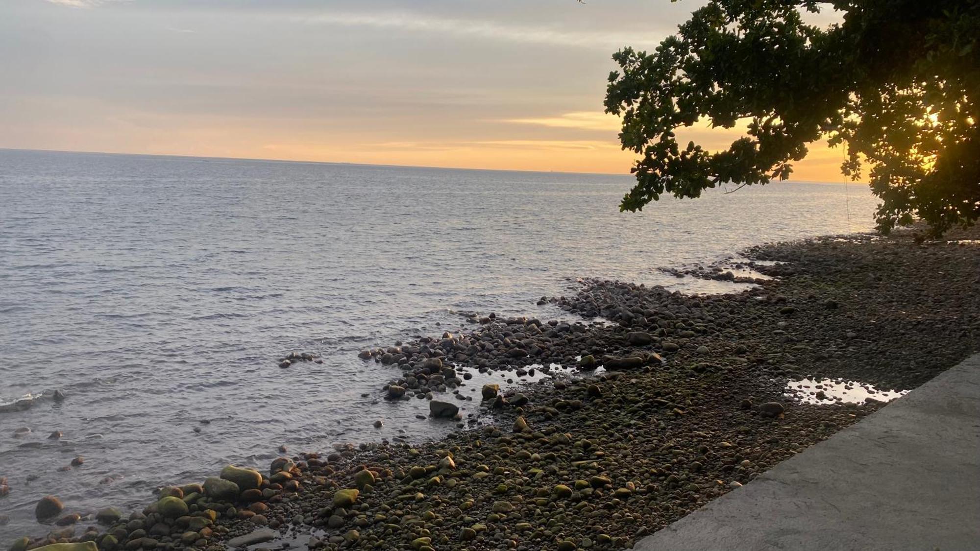 Seaside Traveler'S Inn By Camiguin Island Home Catarman  ภายนอก รูปภาพ
